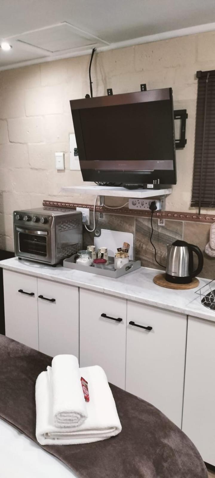 Victoria'S Rest Apartment Windsor Park Bagian luar foto